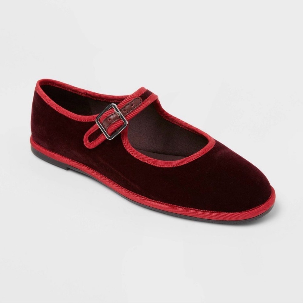 NWT Women's Red Velvet Mary Jane flat